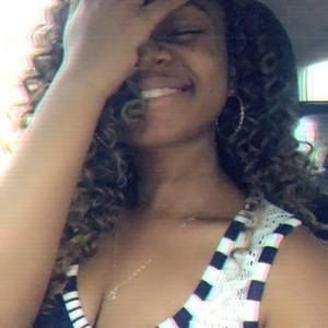 Meet your Posher, Destiny